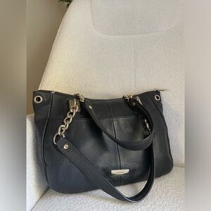 Danier medium Black Leather Handbag with gold chains NWOT NO FLAWS